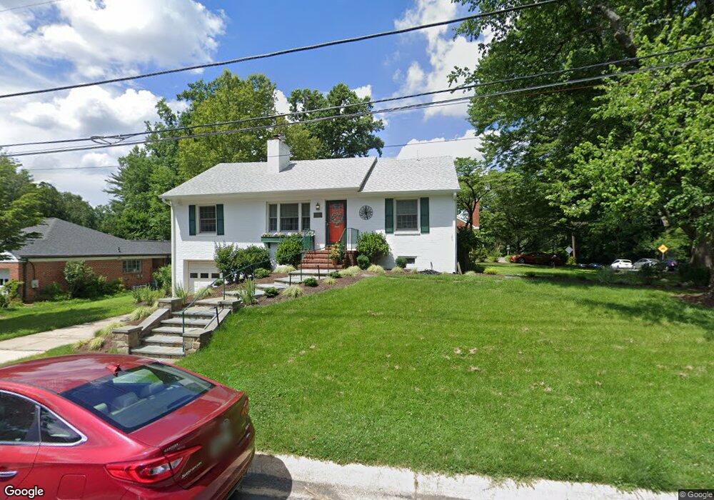 3401 Inverness Dr, Chevy Chase, MD 20815 - photo 1