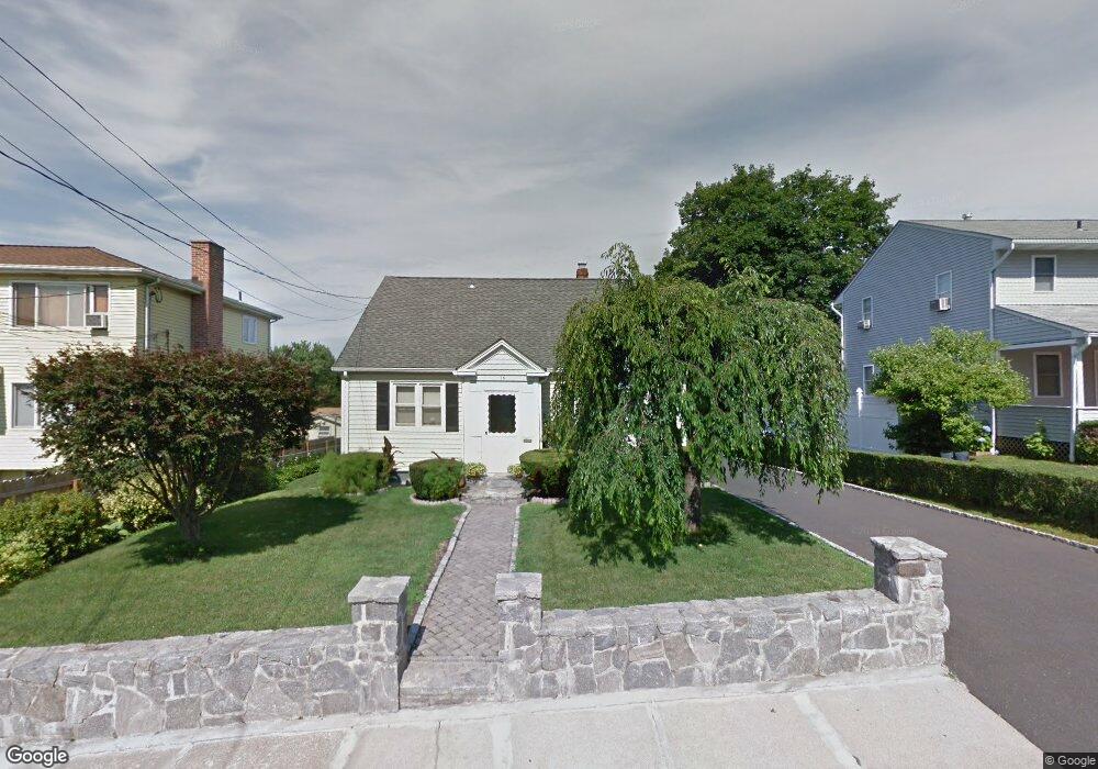 15 Fairfield Ave, Danbury, CT 06810 - photo 1