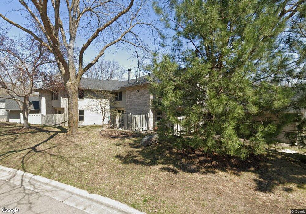 18735 Clear View Ln, Minnetonka, MN 55345 - photo 1