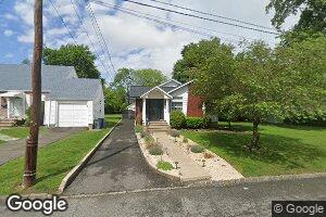14 Godfrey Ave, Roseland, NJ 07068