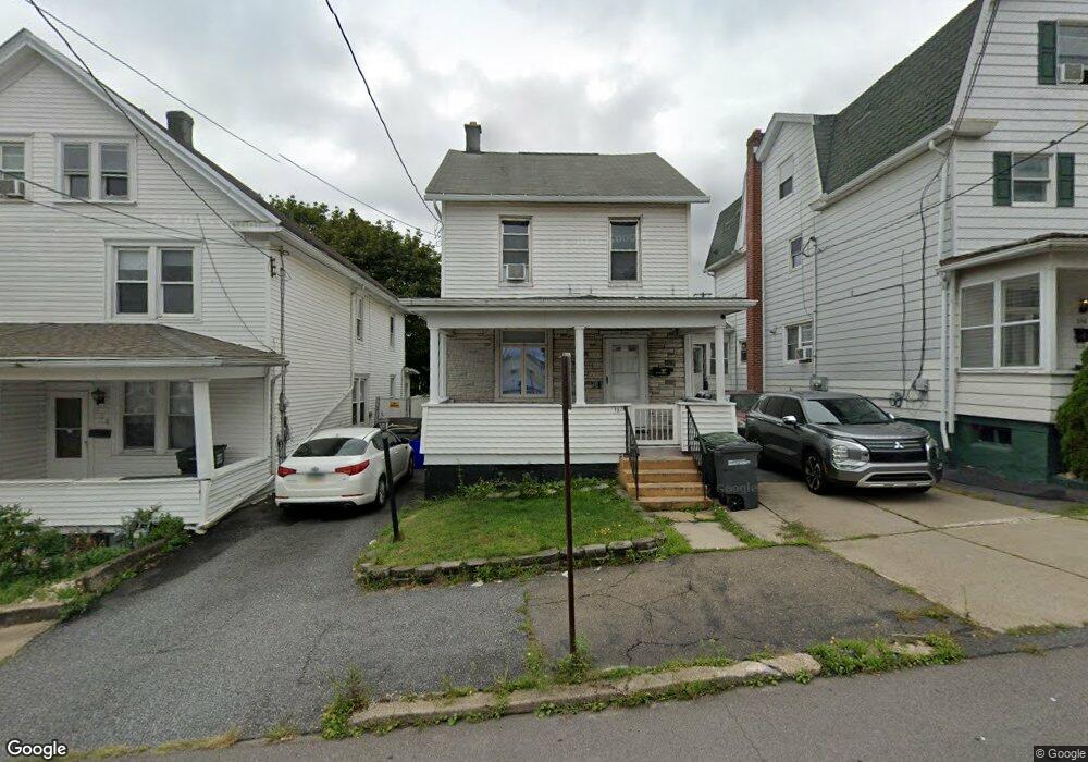 532 N Wyoming St, Hazleton, PA 18201 - photo 1