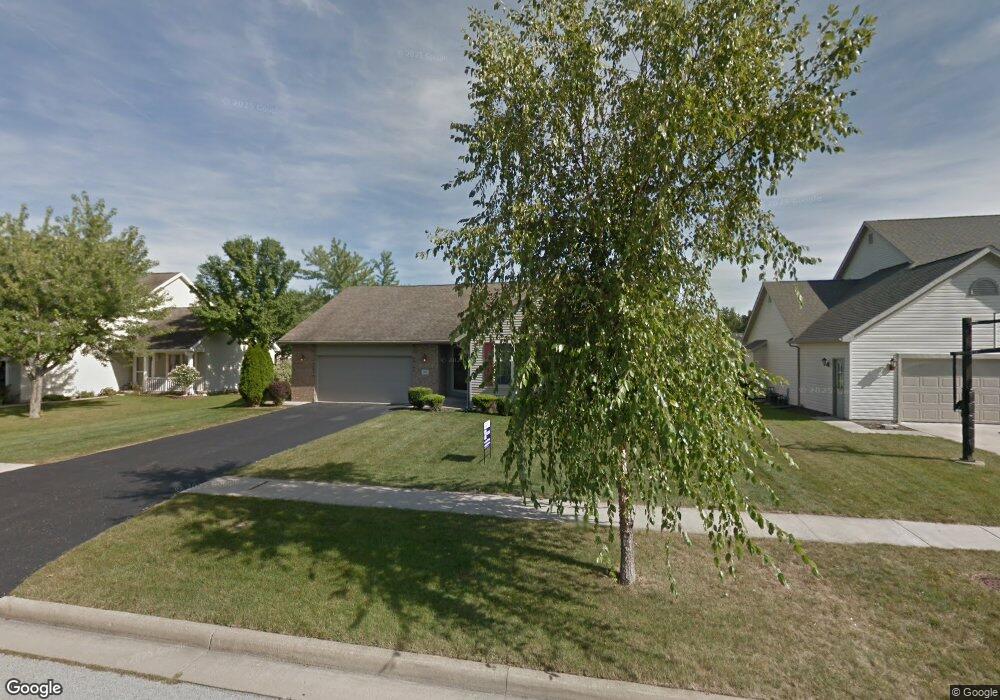 1513 Misty Oaks Dr, Findlay, OH 45840 - photo 1