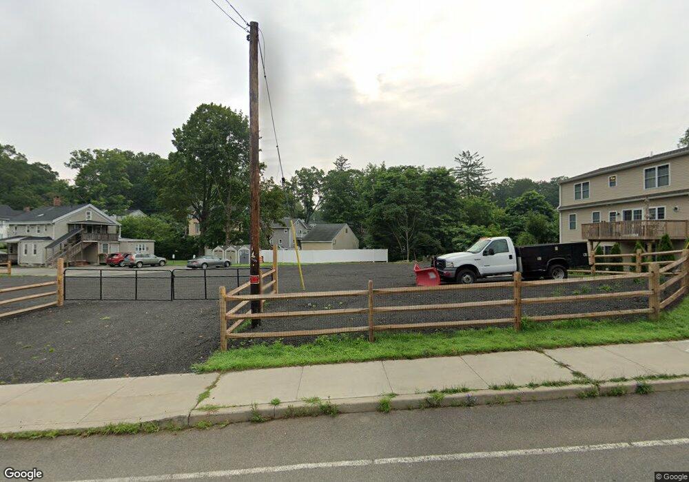 40 Chestnut St, Bethel, CT 06801 - photo 1