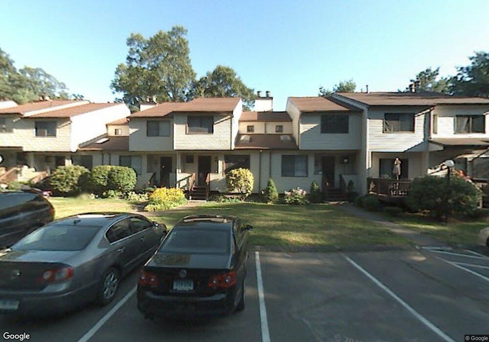 136 Cypress Rd unit 136, Newington, CT 06111 - photo 1