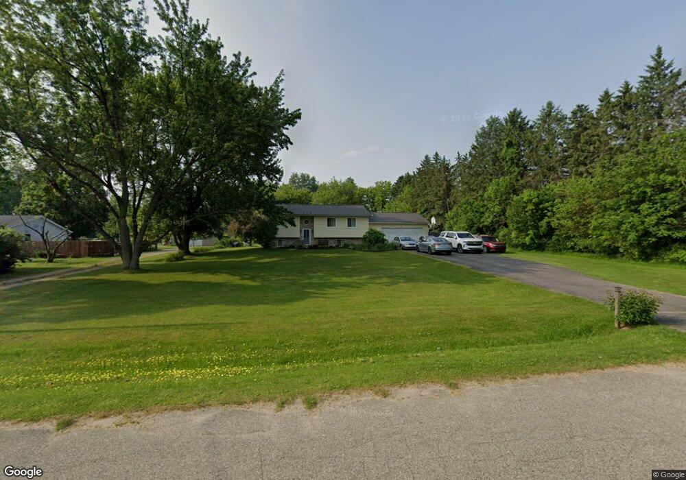 5372 Hubbard Dr, Flint, MI 48506 - photo 1