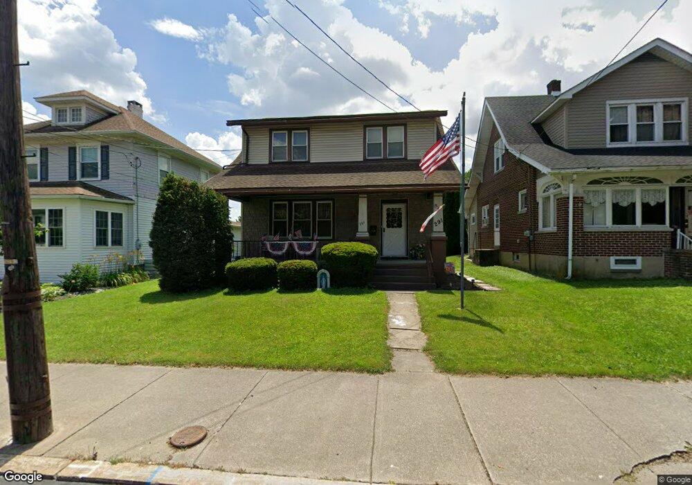 291 Mauch Chunk St, Nazareth, PA 18064 - photo 1