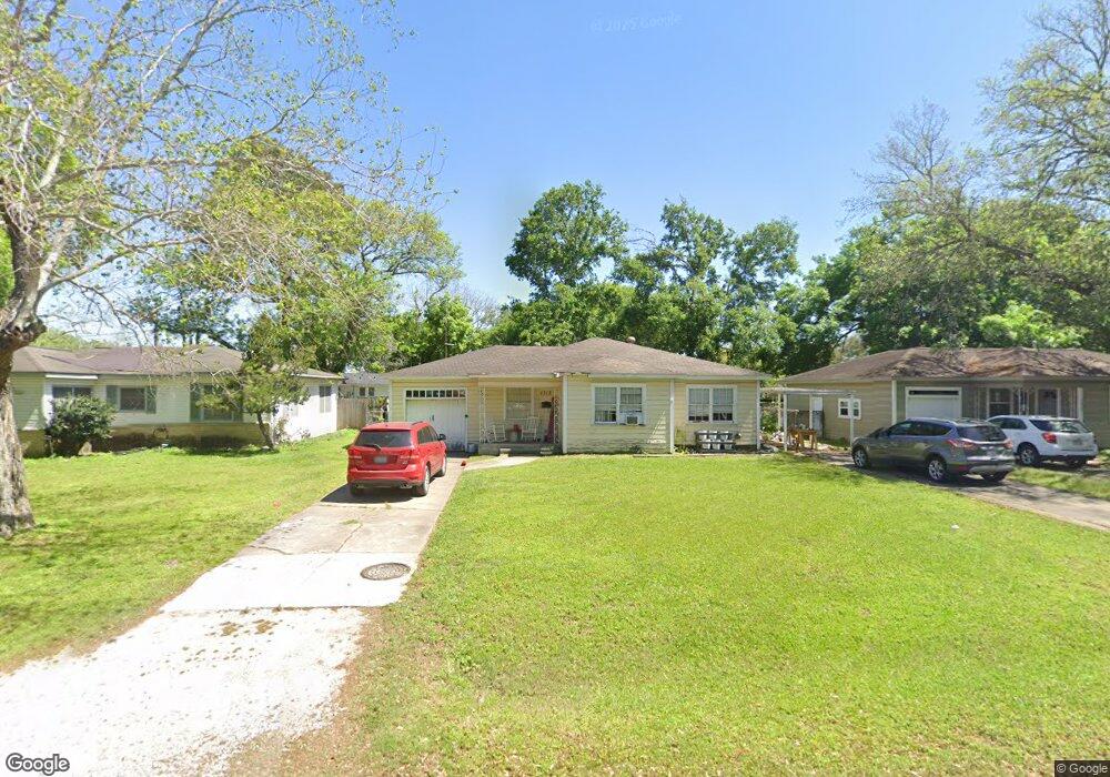 1313 Highland Dr, Bay City, TX 77414 - photo 1