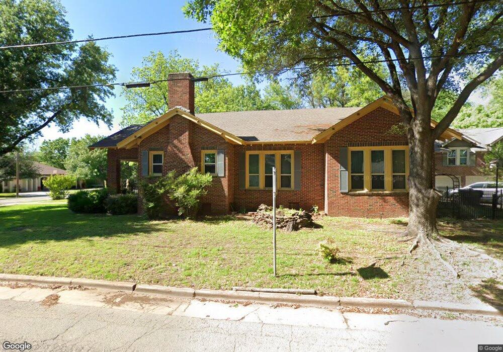 1014 S Denton St, Gainesville, TX 76240 - photo 1