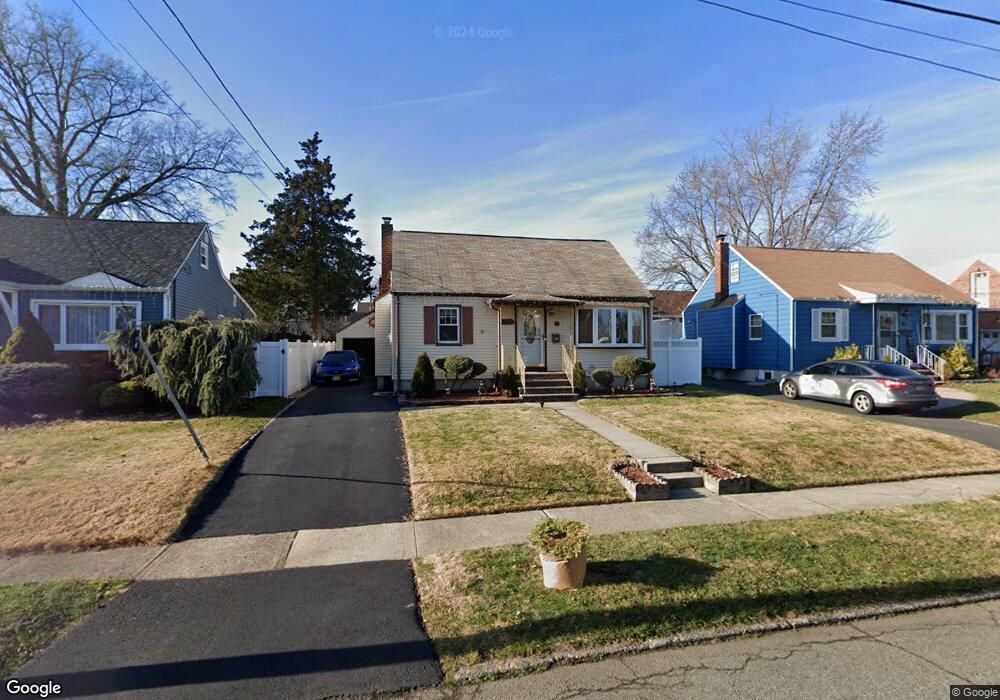 7 Greenlawn Dr, Lodi, NJ 07644 - photo 1