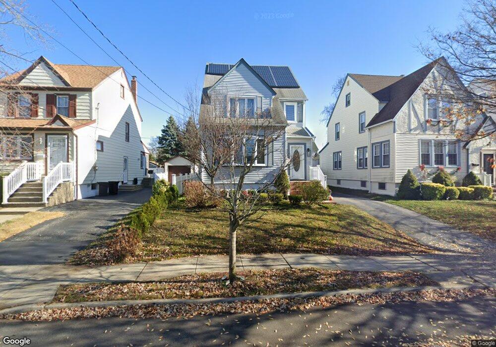 93 Carstairs Rd, Valley Stream, NY 11581 - photo 1