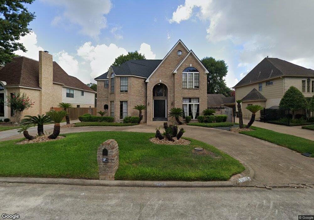 3918 Trappers Forest Dr, Houston, TX 77088 - photo 1