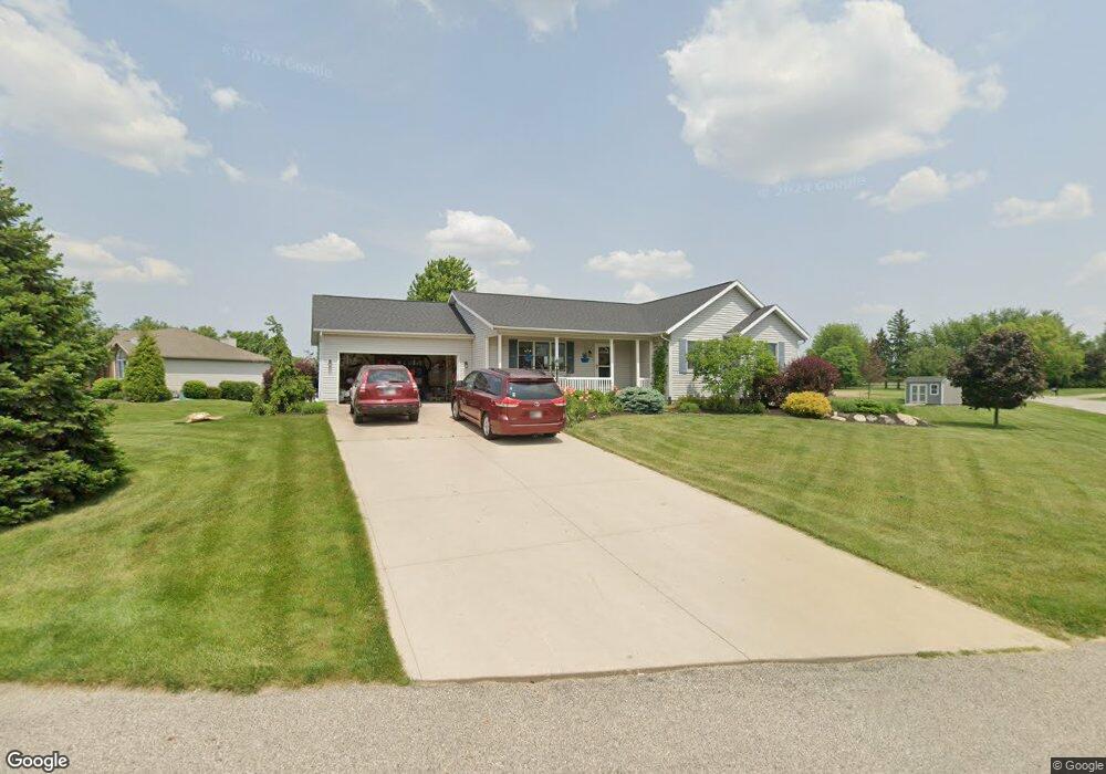 13610 N Ashbury Ct, Nappanee, IN 46550 - photo 1