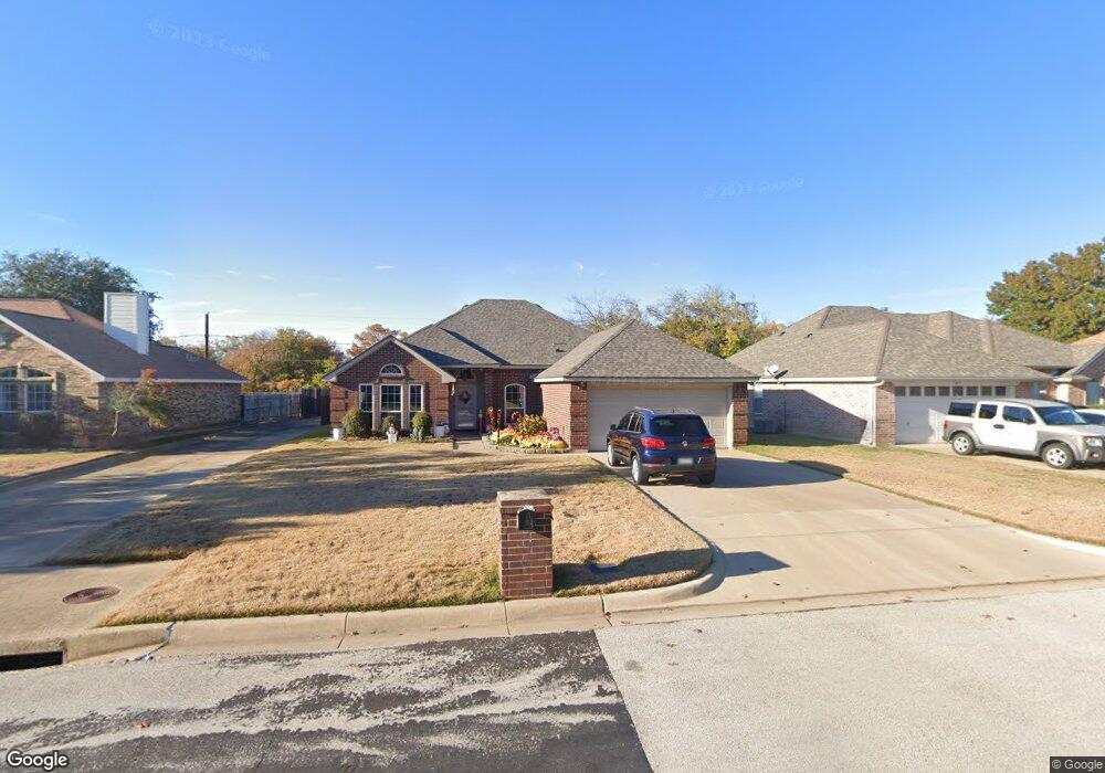 9225 Meandering Dr, North Richland Hills, TX 76182 - photo 1