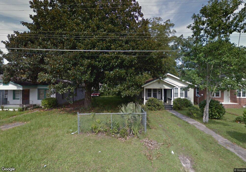712 W 48th St, Savannah, GA 31405 - photo 1