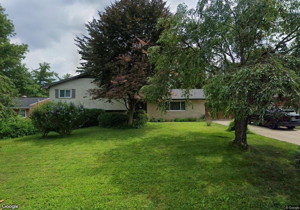 895 Greenridge Rd, Columbus, OH 43235 - photo 1