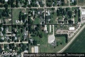 704 E 2nd St, Delavan, IL 61734