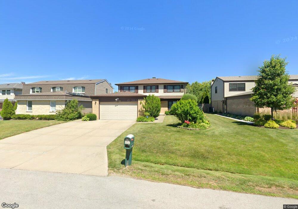 10175 Kathy Ct, Des Plaines, IL 60016 - photo 1