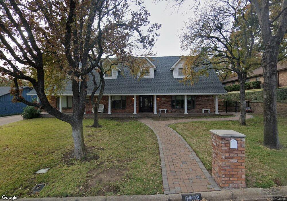 1402 Tanglewood Trail, Euless, TX 76040 - photo 1