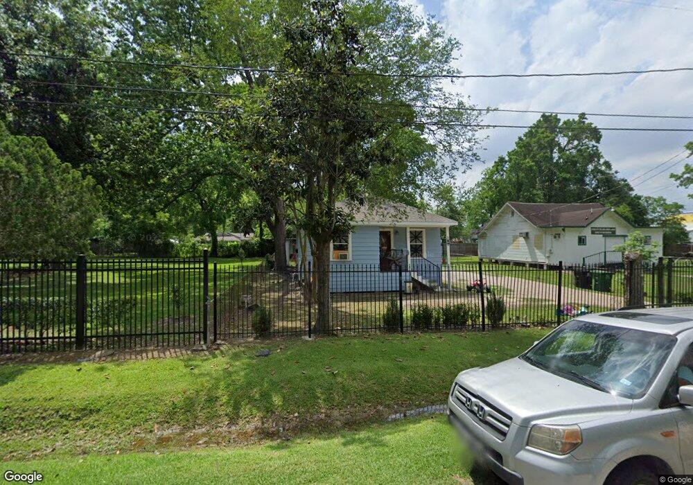 9405 Crofton St, Houston, TX 77016 - photo 1