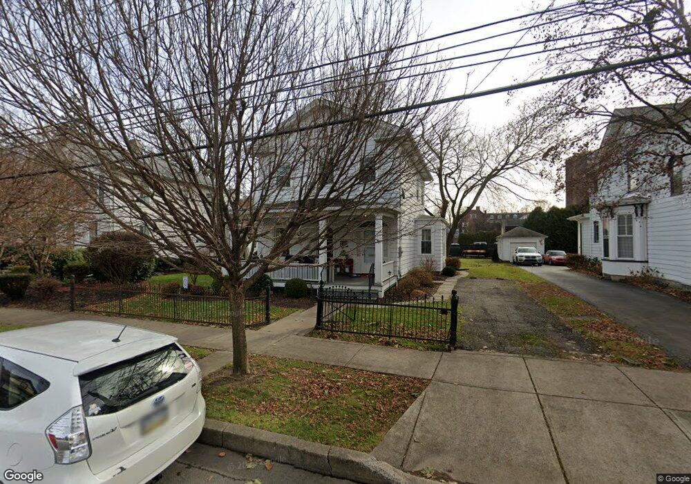 257 N Maple Ave, Kingston, PA 18704 - photo 1