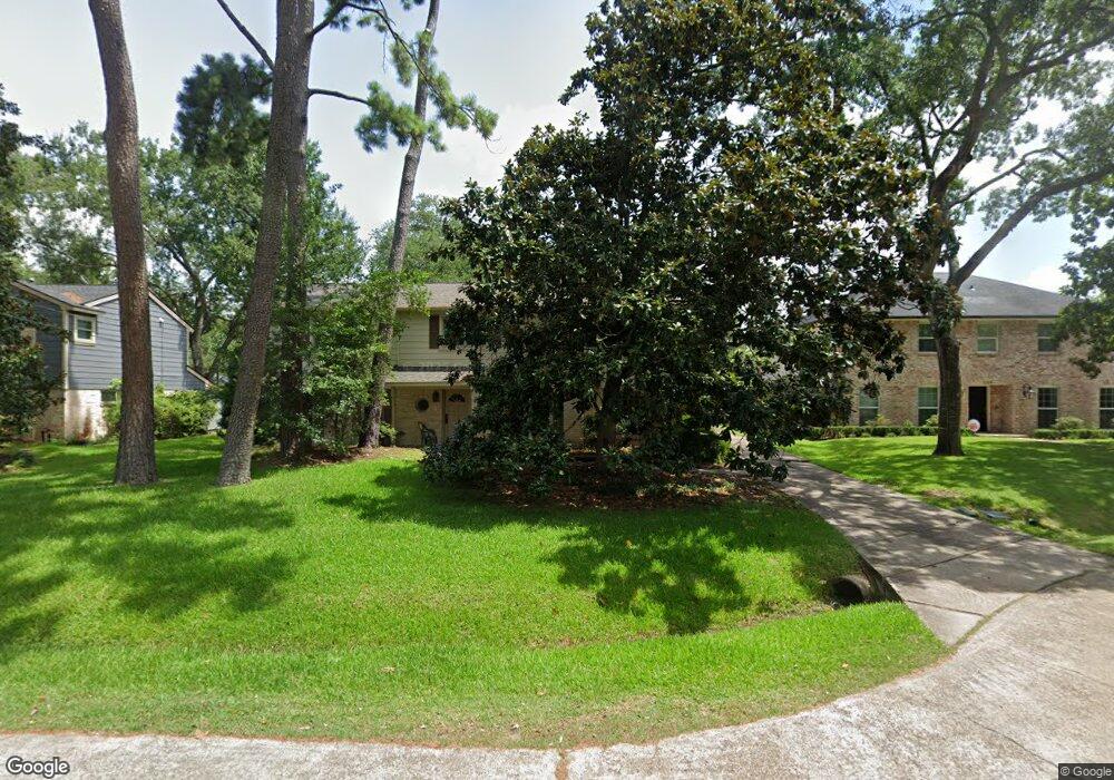 1310 Friarcreek Ln, Houston, TX 77055 - photo 1
