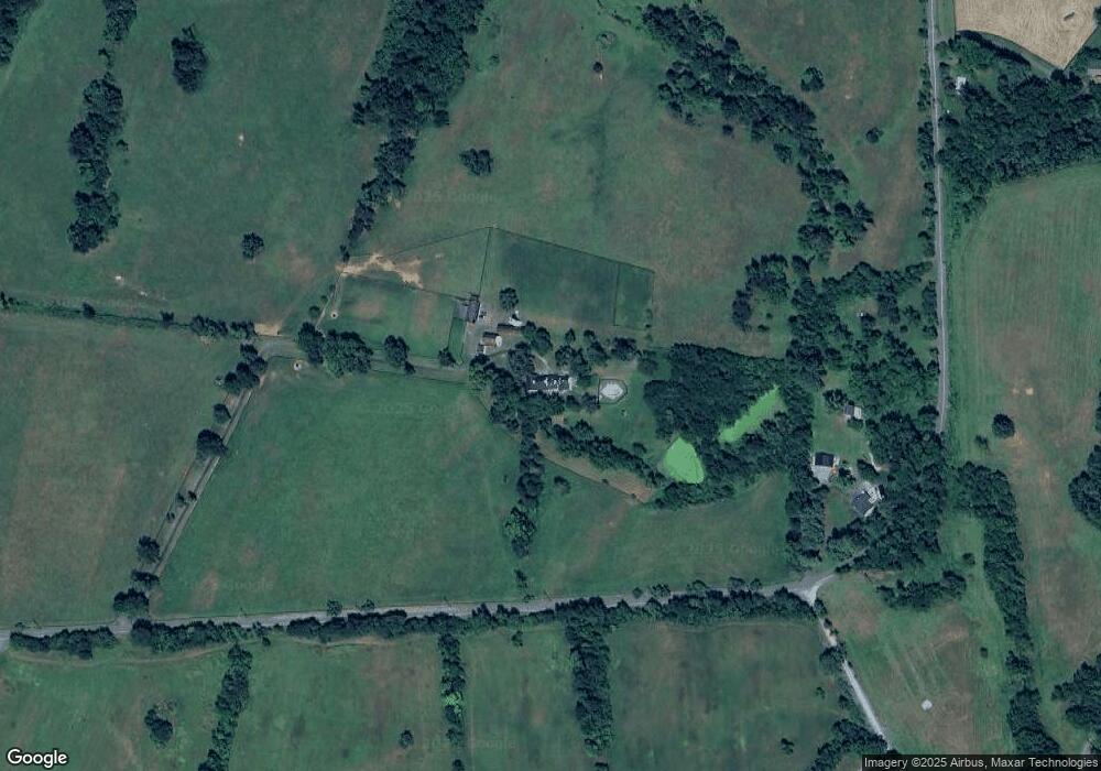 20351 Airmont Rd, Round Hill, VA 20141 - photo 1