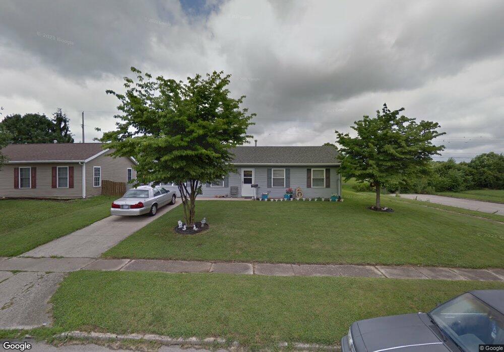 484 Richard Dr, Xenia, OH 45385 - photo 1