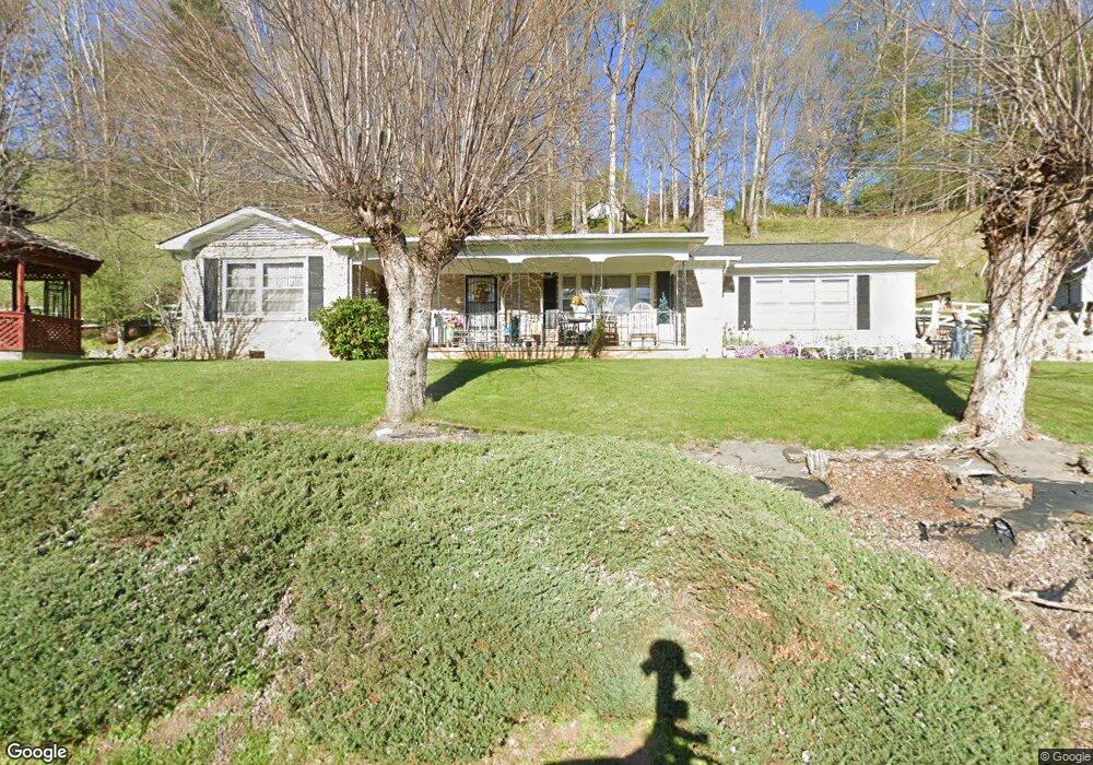 380 John Henry Rd, Burnsville, NC 28714 - photo 1