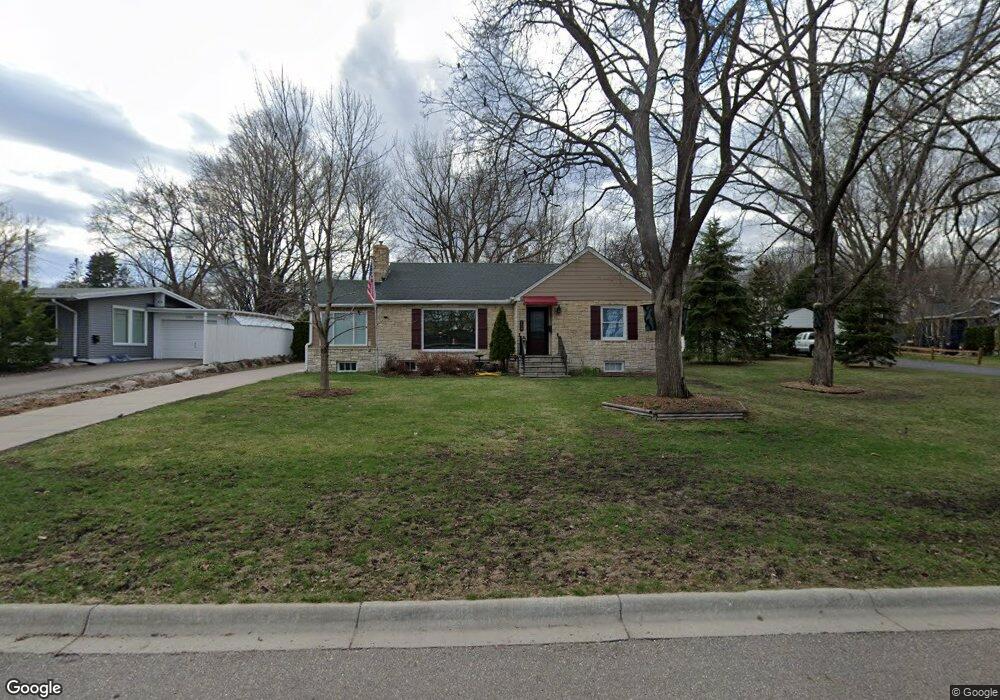 734 Pleasant St, Excelsior, MN 55331 - photo 1