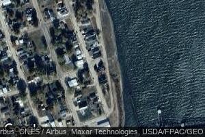 1002 River St, Sabula, IA 52070