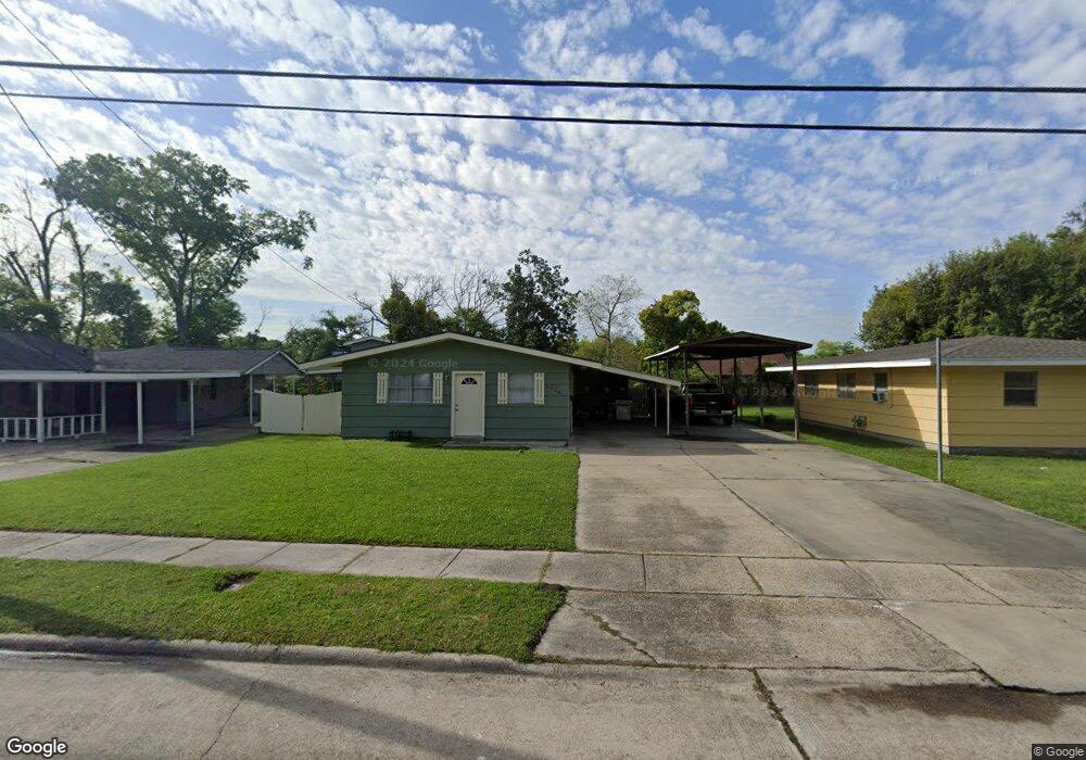 1520 Meadow Dr, Lake Charles, LA 70607 - photo 1