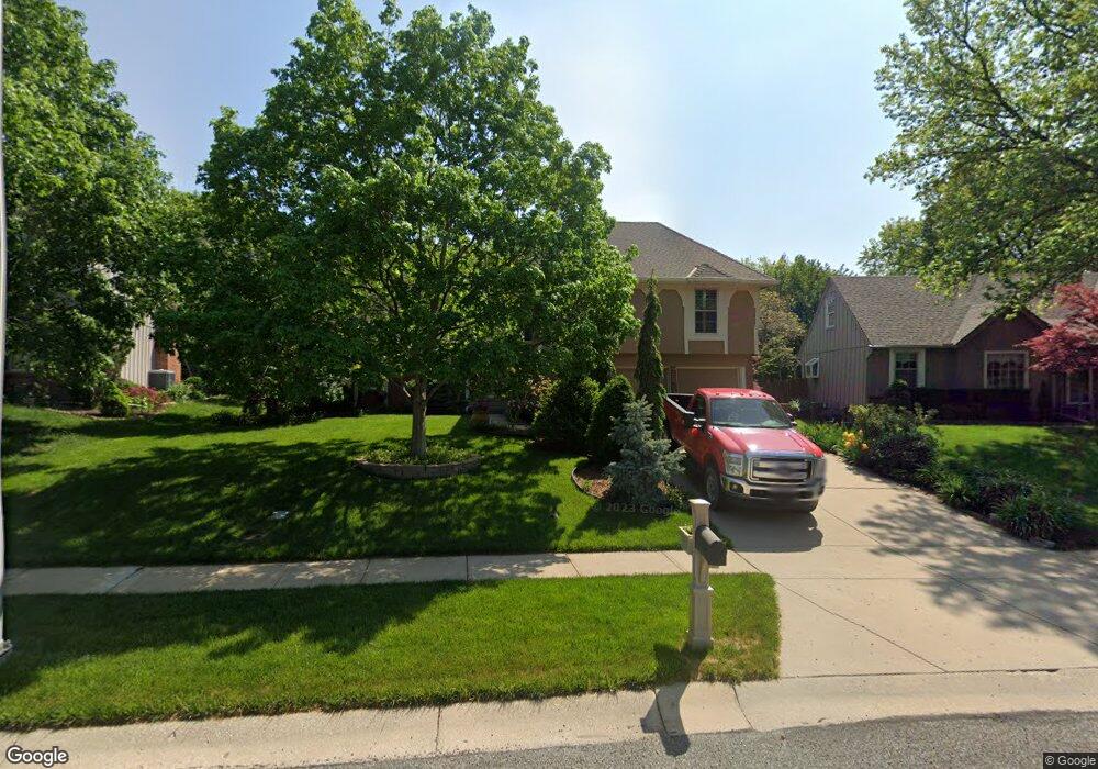 10425 Rosehill Rd, Lenexa, KS 66215 - photo 1