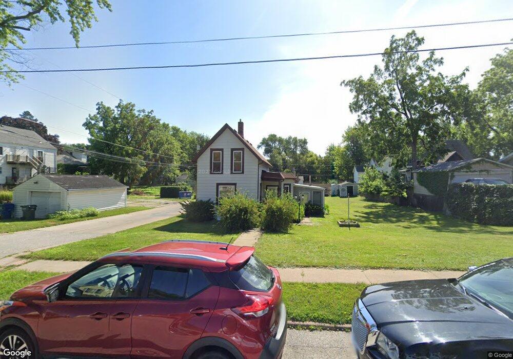 1515 N Sturdevant St, Davenport, IA 52804 - photo 1
