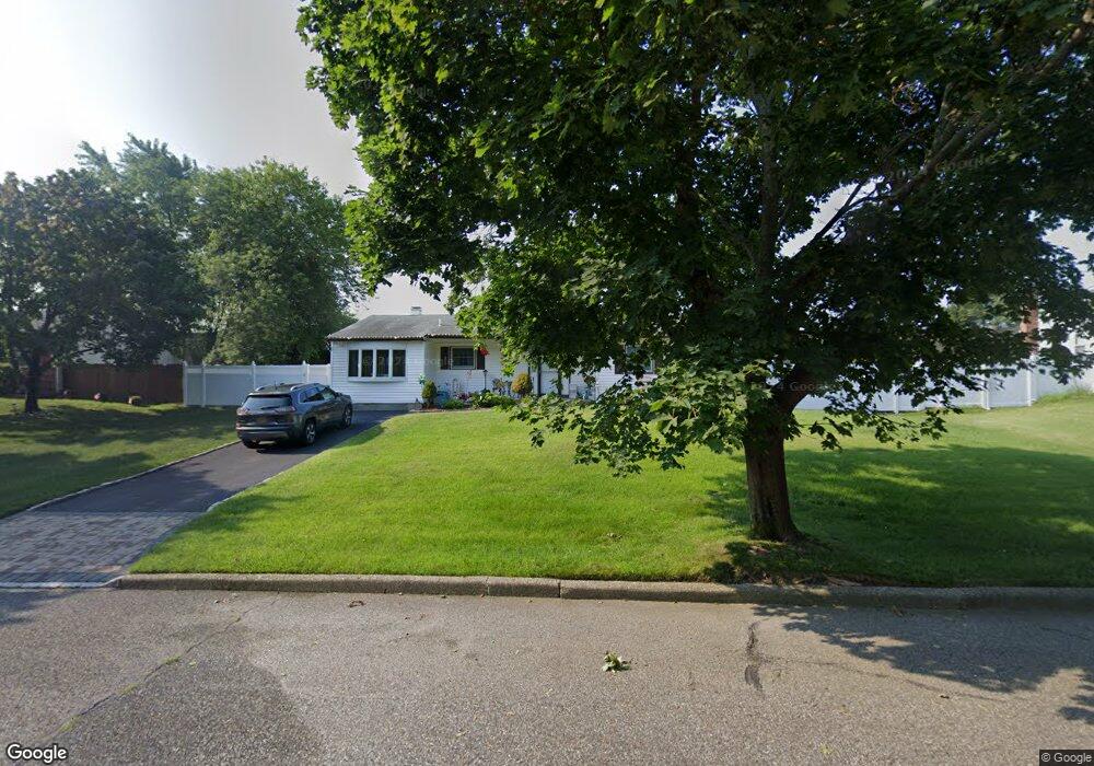 2686 Heather Ave, Medford, NY 11763 - photo 1