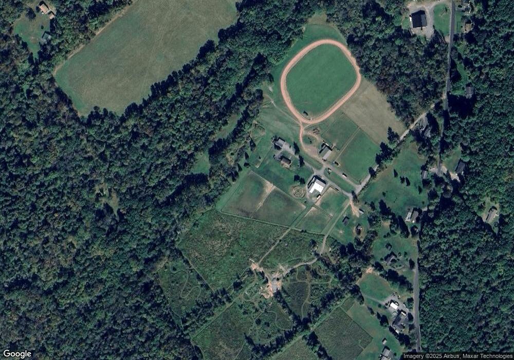 1281 Mountain View Dr, Dallas, PA 18612 - photo 1