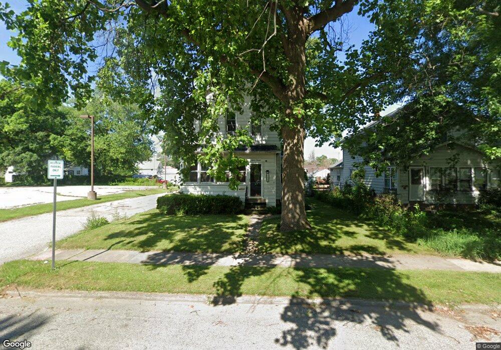 1220 N Sturdevant St, Davenport, IA 52804 - photo 1