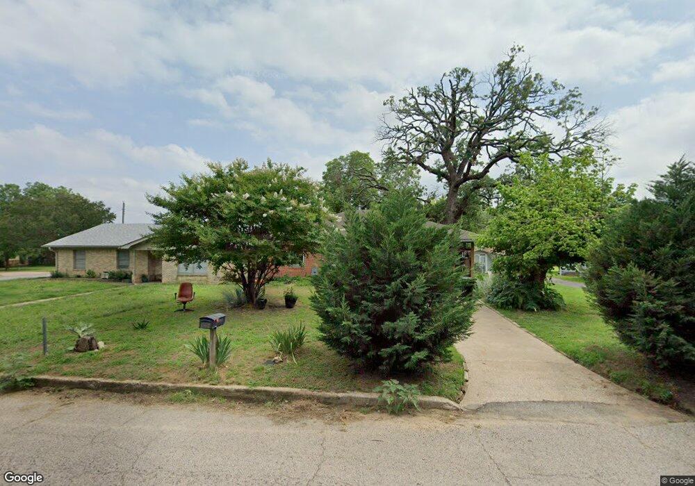 906 W Acheson St, Denison, TX 75020 - photo 1