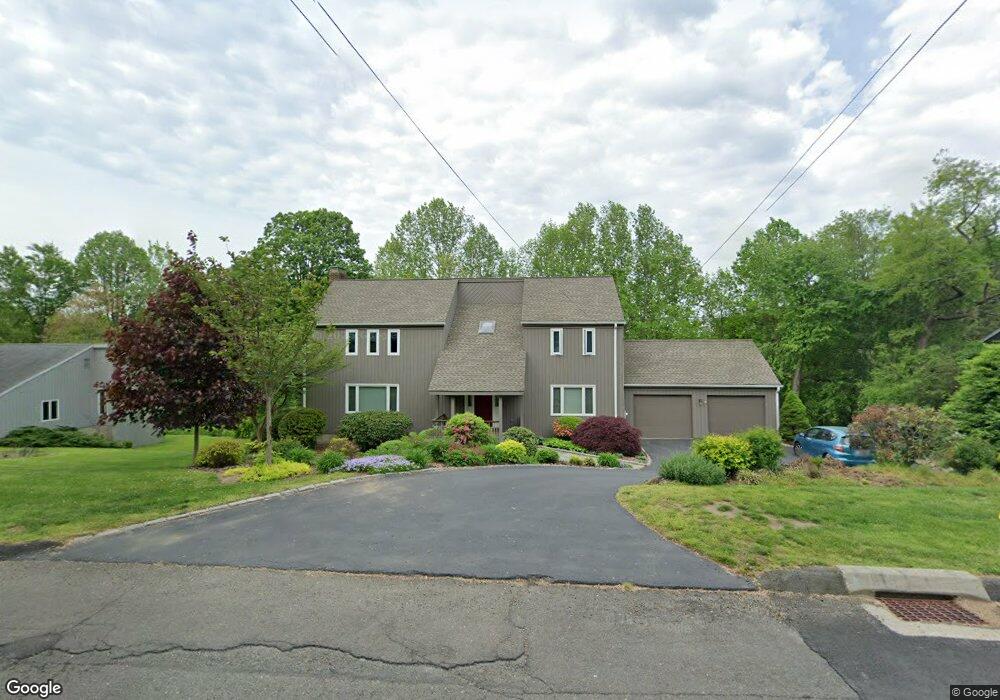 7 Glenarden Rd, Trumbull, CT 06611 - photo 1