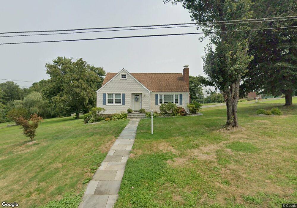 2 Parkview Rd, Cromwell, CT 06416 - photo 1