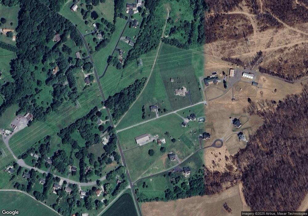 802 Duchess Ln, Sykesville, MD 21784 - photo 1