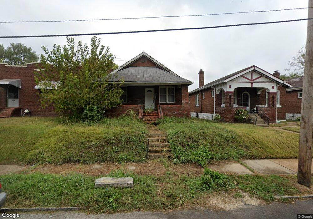 4851 Palm St, Saint Louis, MO 63115 - photo 1