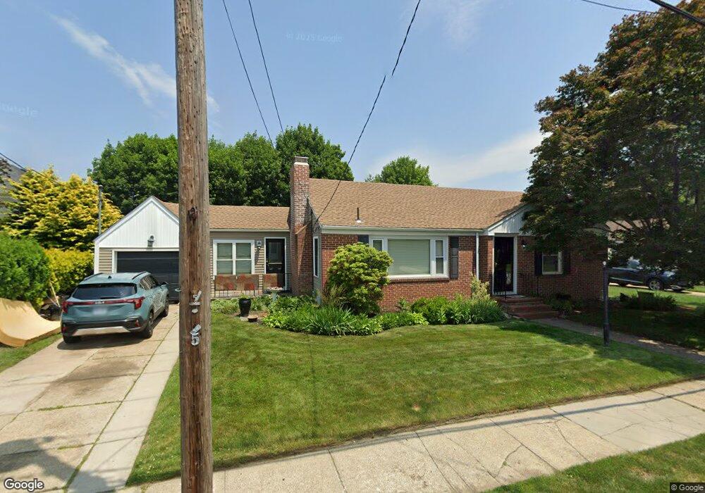 33 Burnside St, Cranston, RI 02910 - photo 1