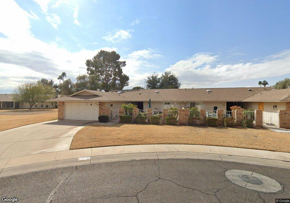 9871 W Country Club Ct, Sun City, AZ 85373 - photo 1