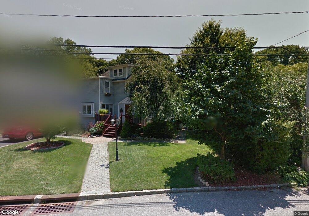 86 Glen Cove Dr, Glen Head, NY 11545 - photo 1