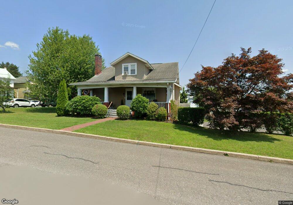 353 N 8th St, Lehighton, PA 18235 - photo 1