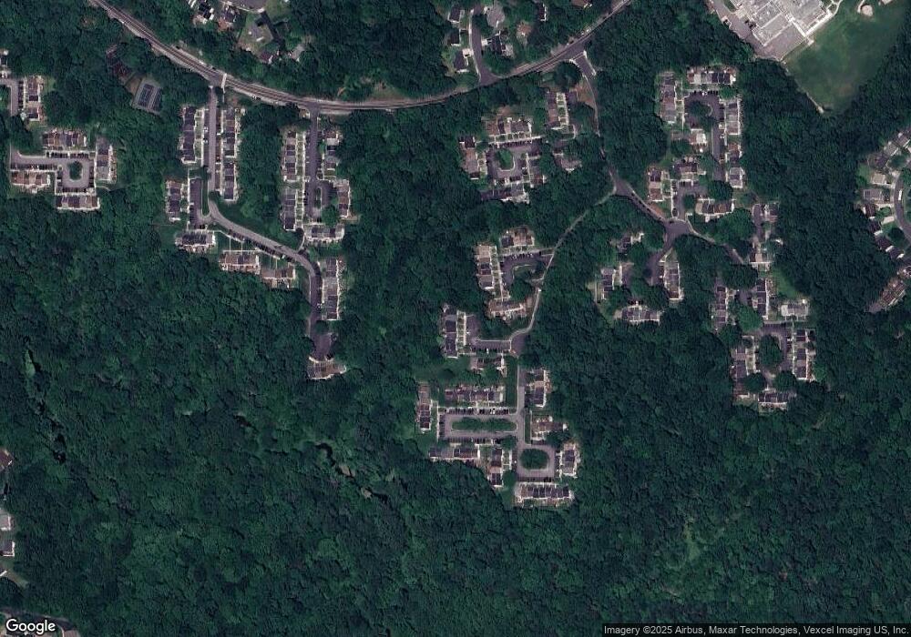 8673 Rising Creek Ct, Springfield, VA 22153 - photo 1