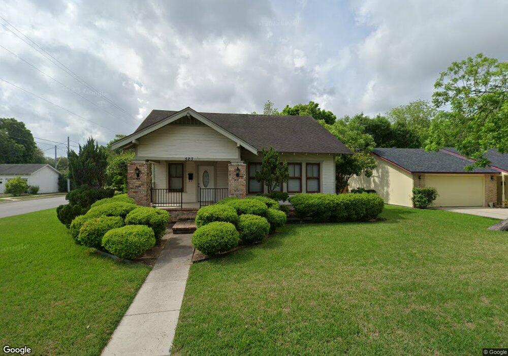523 E Weinert St, Seguin, TX 78155 - photo 1