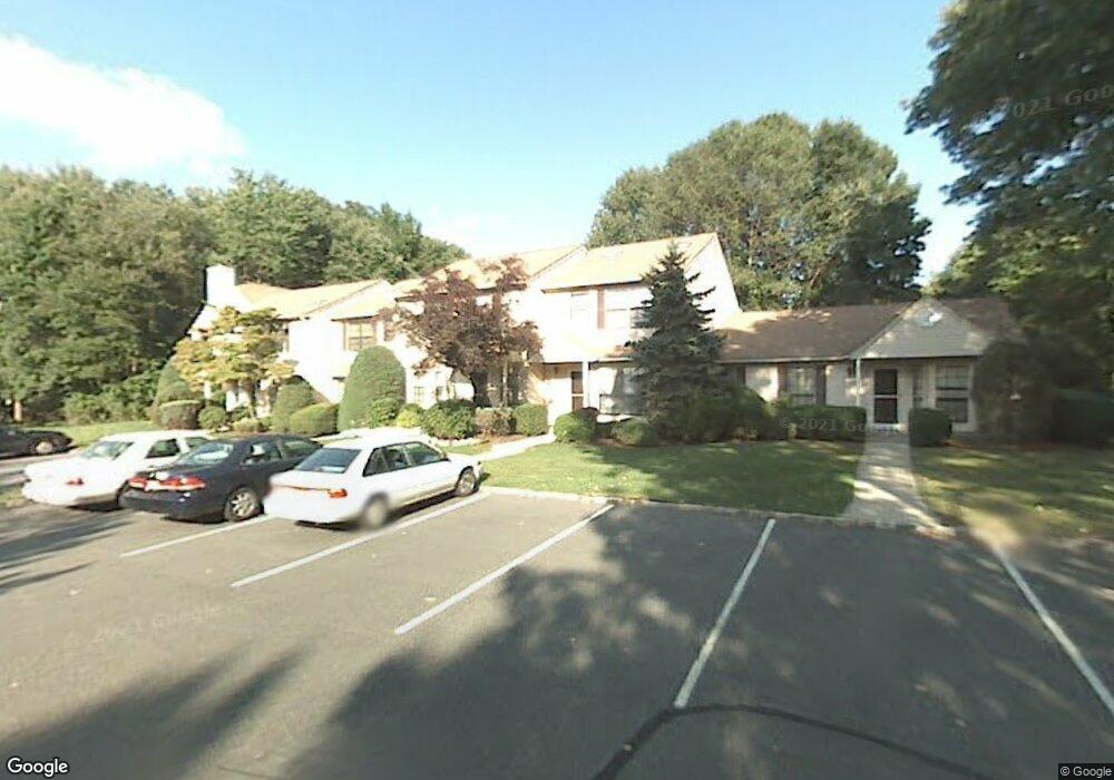 604 Maplecrest Rd, Edison, NJ 08820 - photo 1