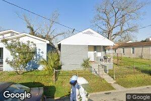 241 Cumming St, Savannah, GA 31415