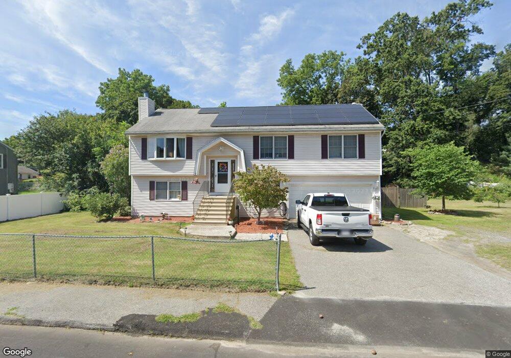 12 Ellis St, Woburn, MA 01801 - photo 1